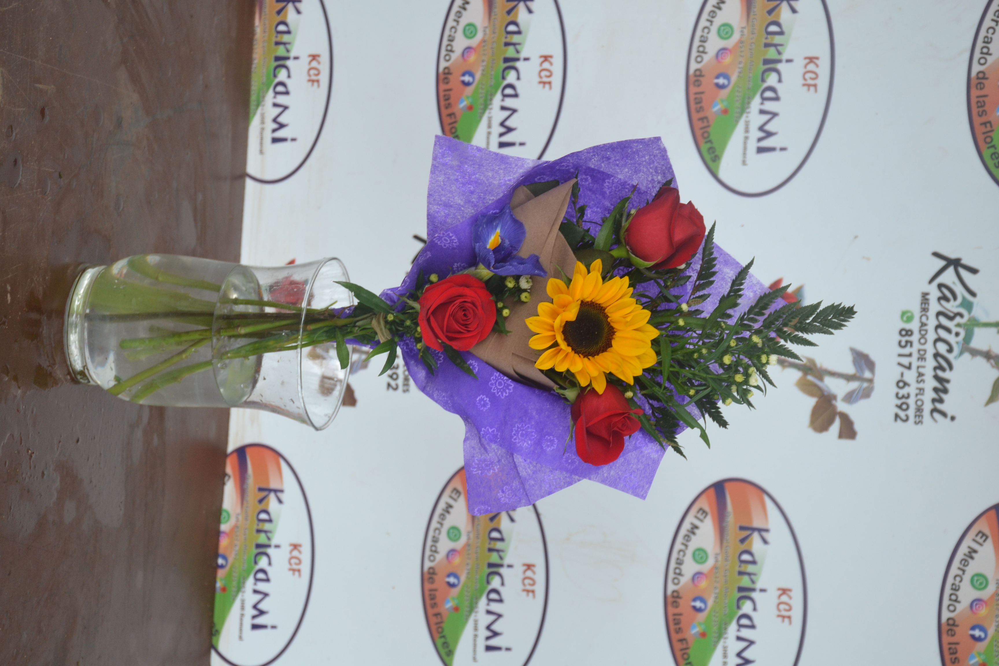 Ramito Girasol y Rosas